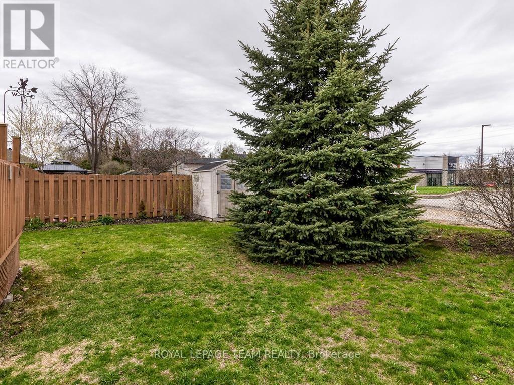 87 NAPOLEON STREET — photo 33