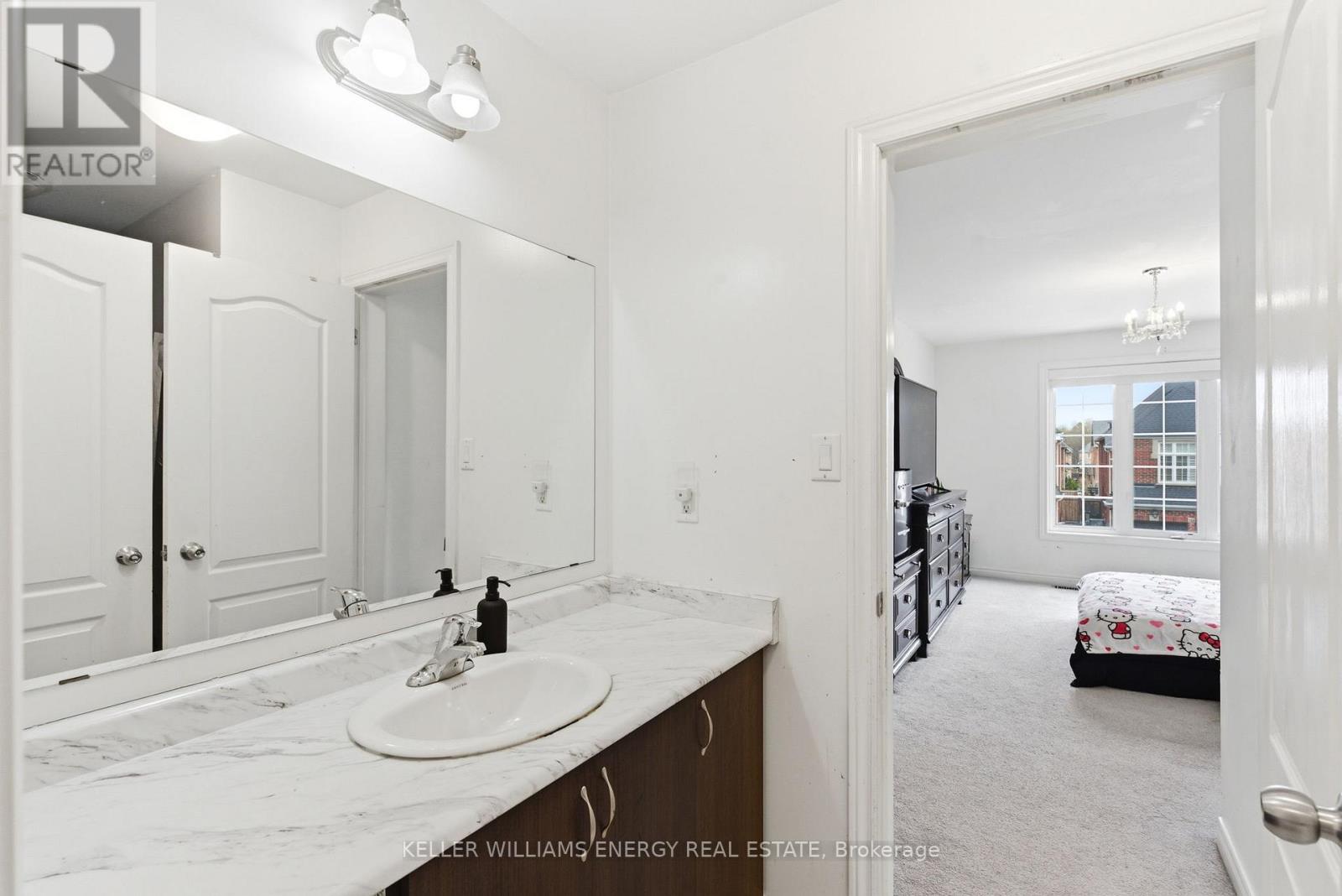 119 STEWART CRESCENT - 18