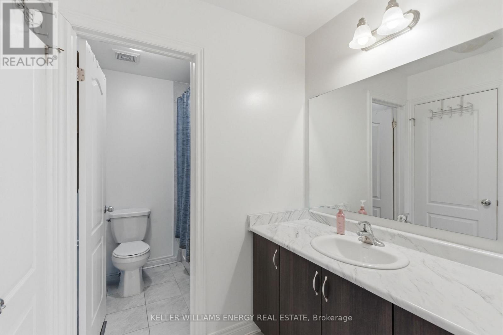 119 STEWART CRESCENT - 24