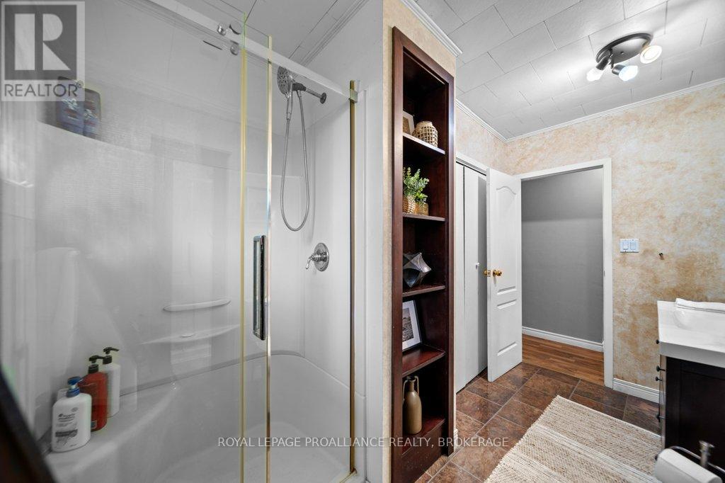 527 BUSH ROAD - 16
