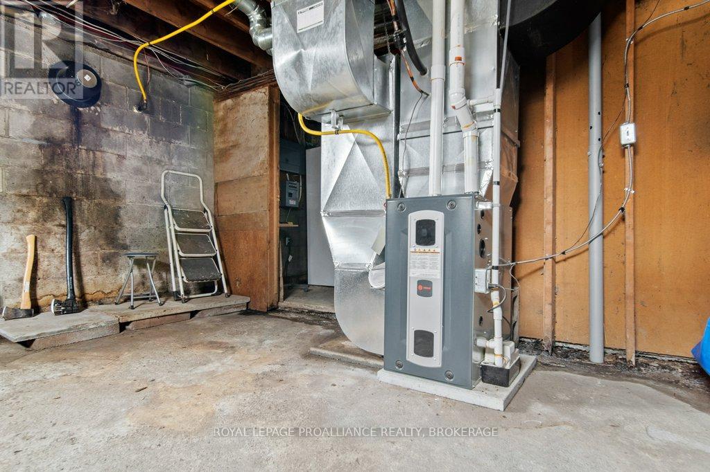527 BUSH ROAD - 24