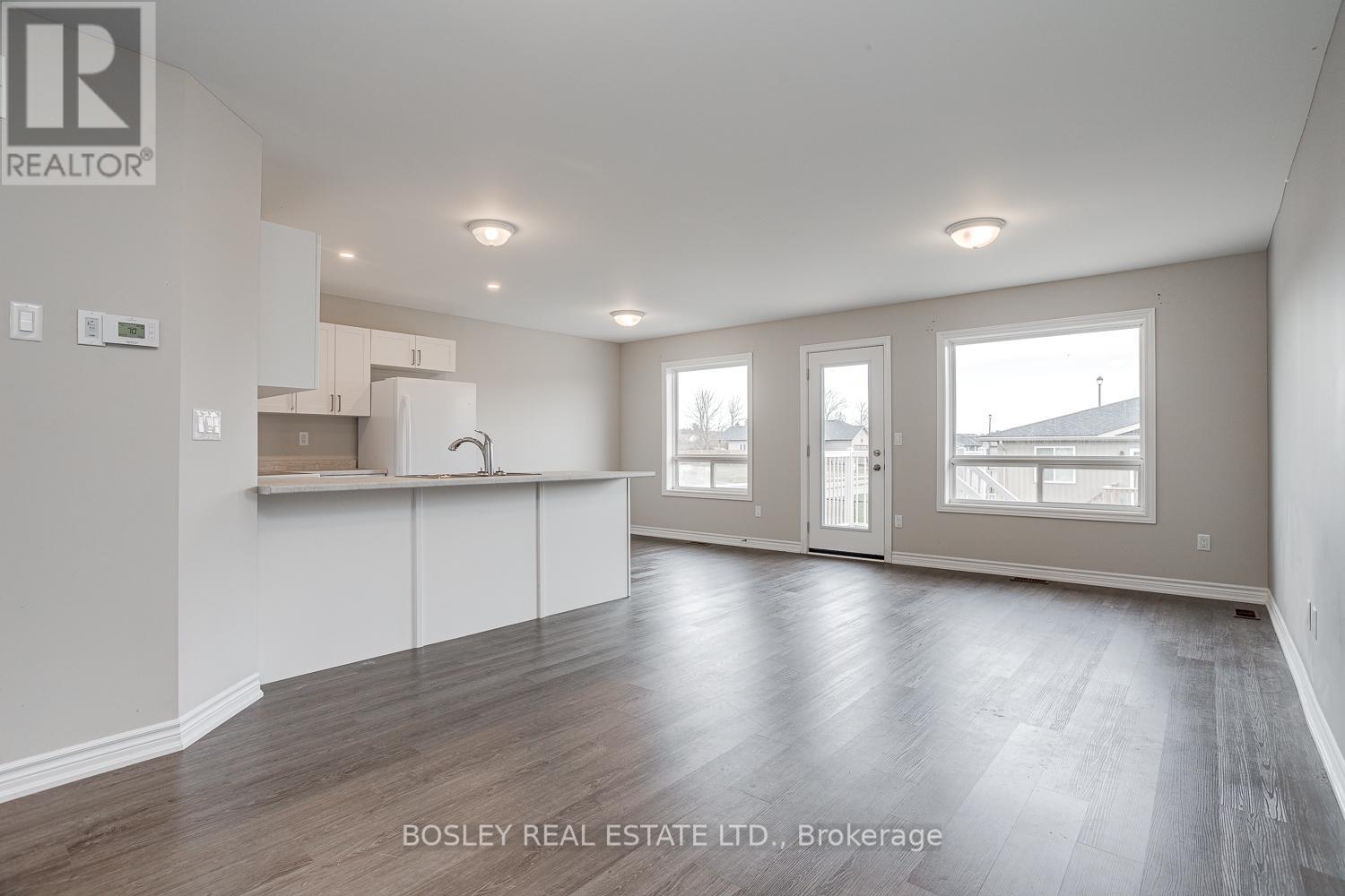 11-21 TOLMAN STREET - 27