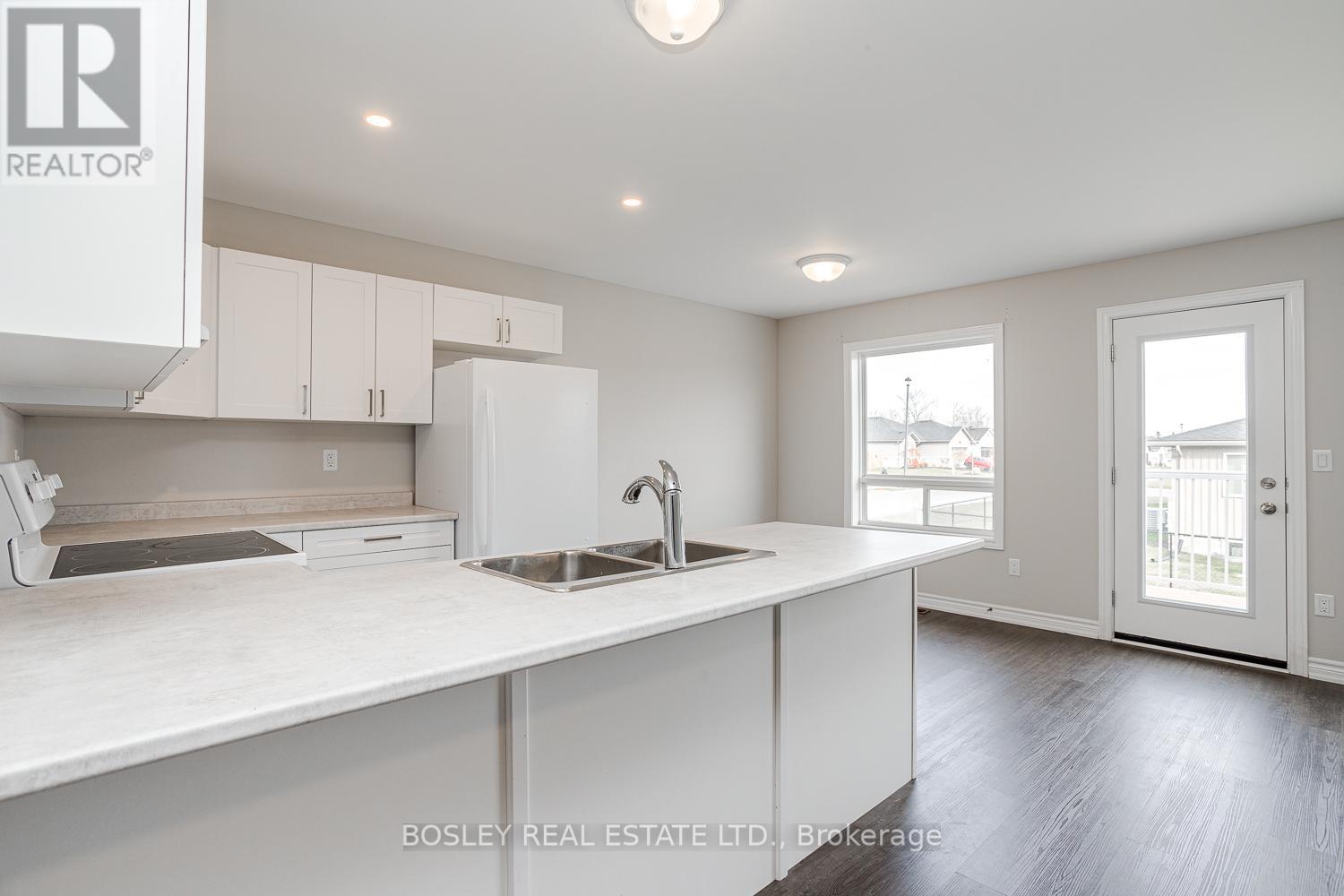 11-21 TOLMAN STREET - 30