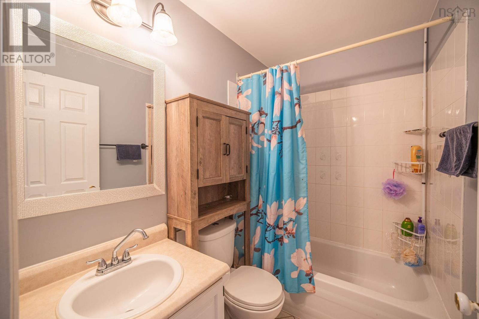 Property 21 of 47 of 21 Remington Court