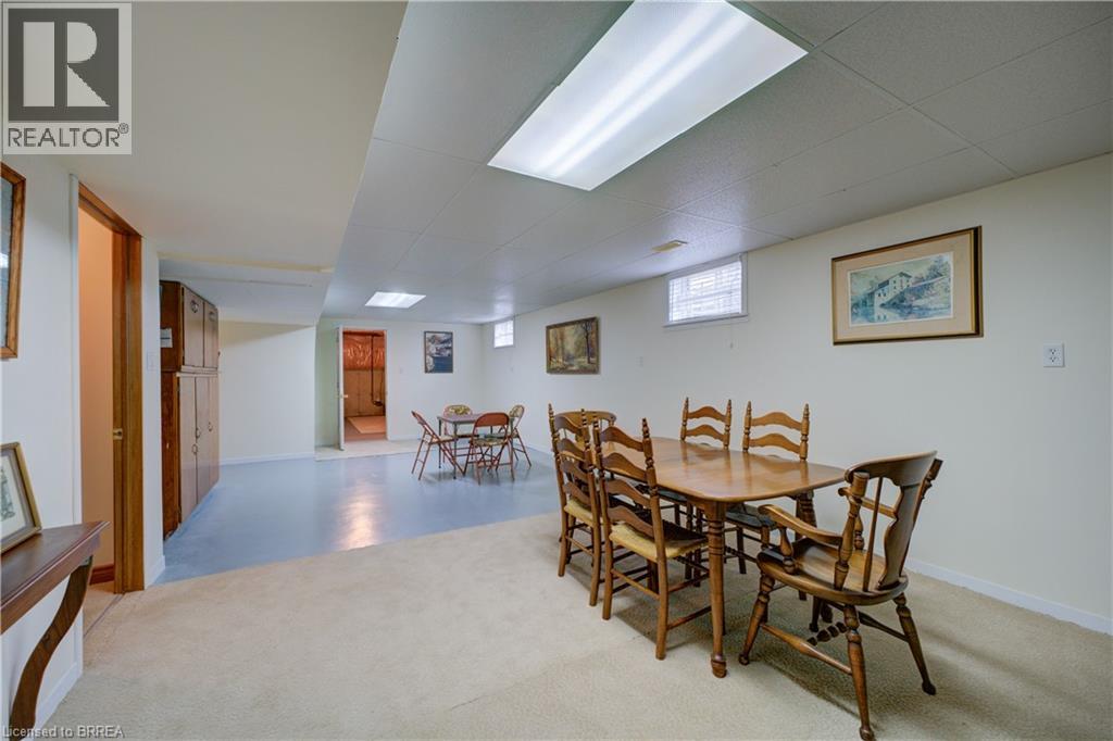 110 SOMERSET Road Unit# 1, Brantford, Ontario, N3R5A8 — Photo 26
