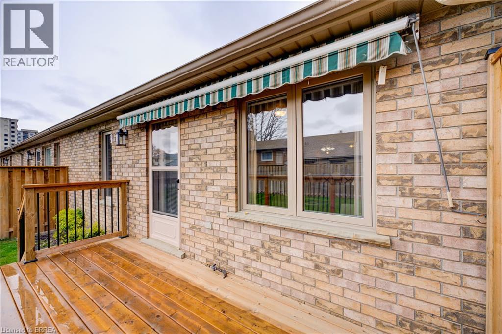 110 SOMERSET Road Unit# 1, Brantford, Ontario, N3R5A8 — Photo 38