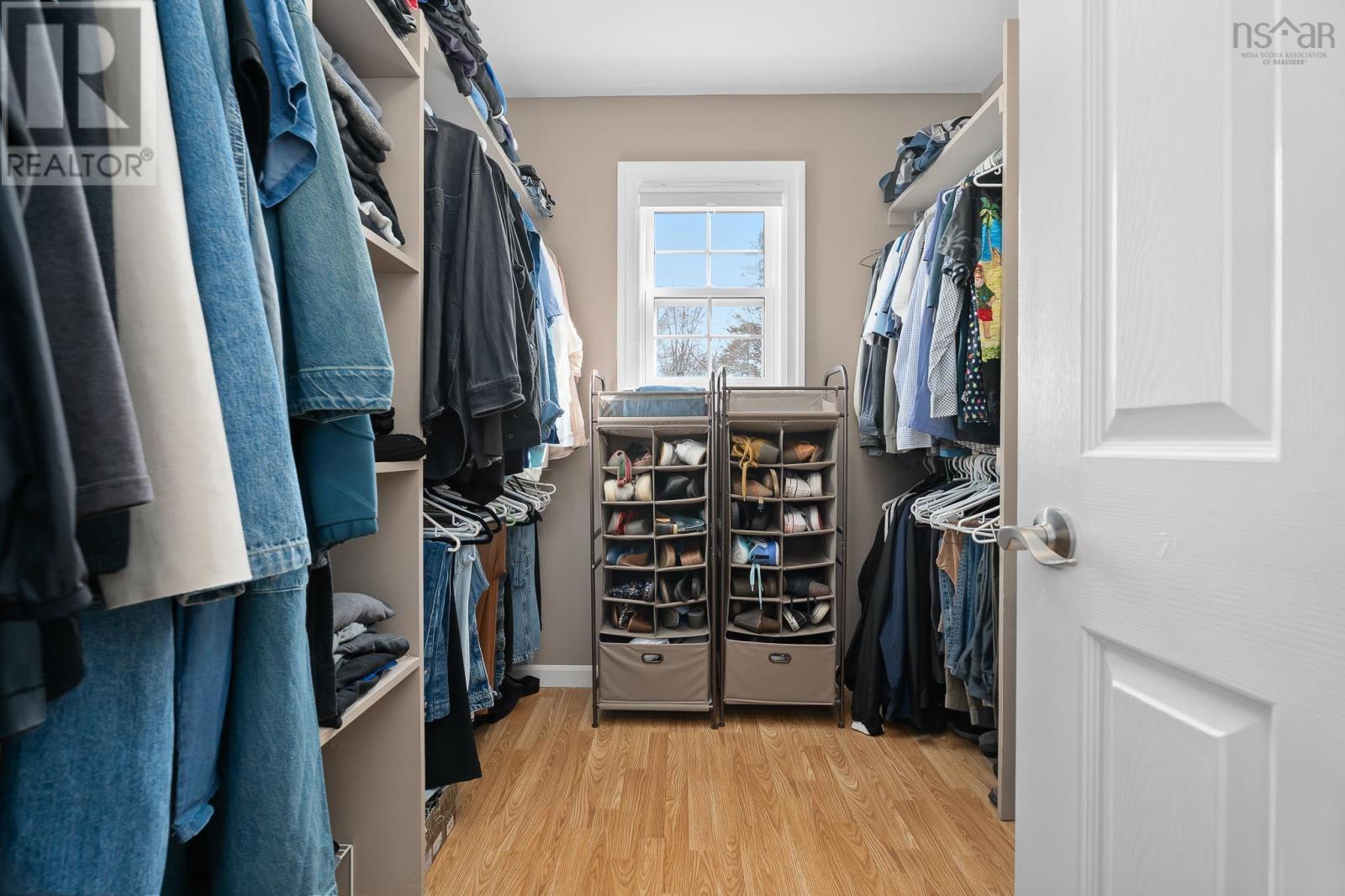 Property 22 of 40 of 606 Basinview Drive