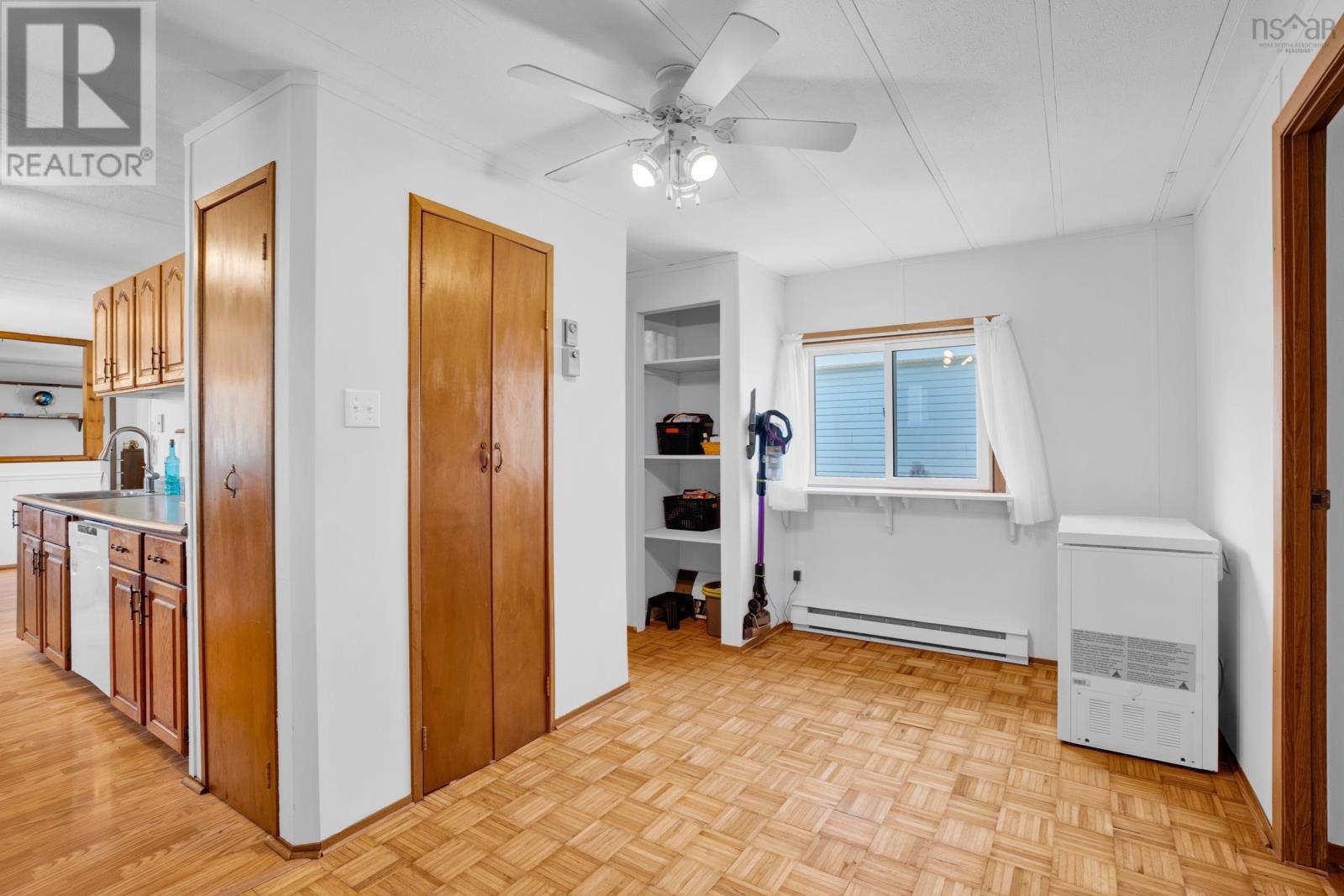 Property 21 of 42 of 155 Greenhead Road