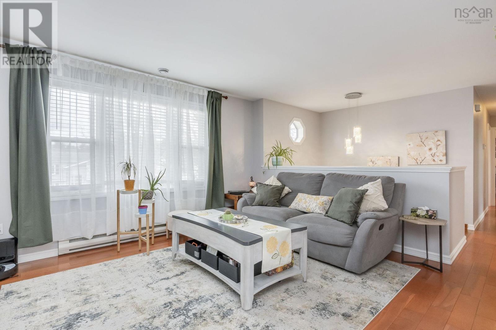 Property 4 of 43 of 612 Crystal Drive