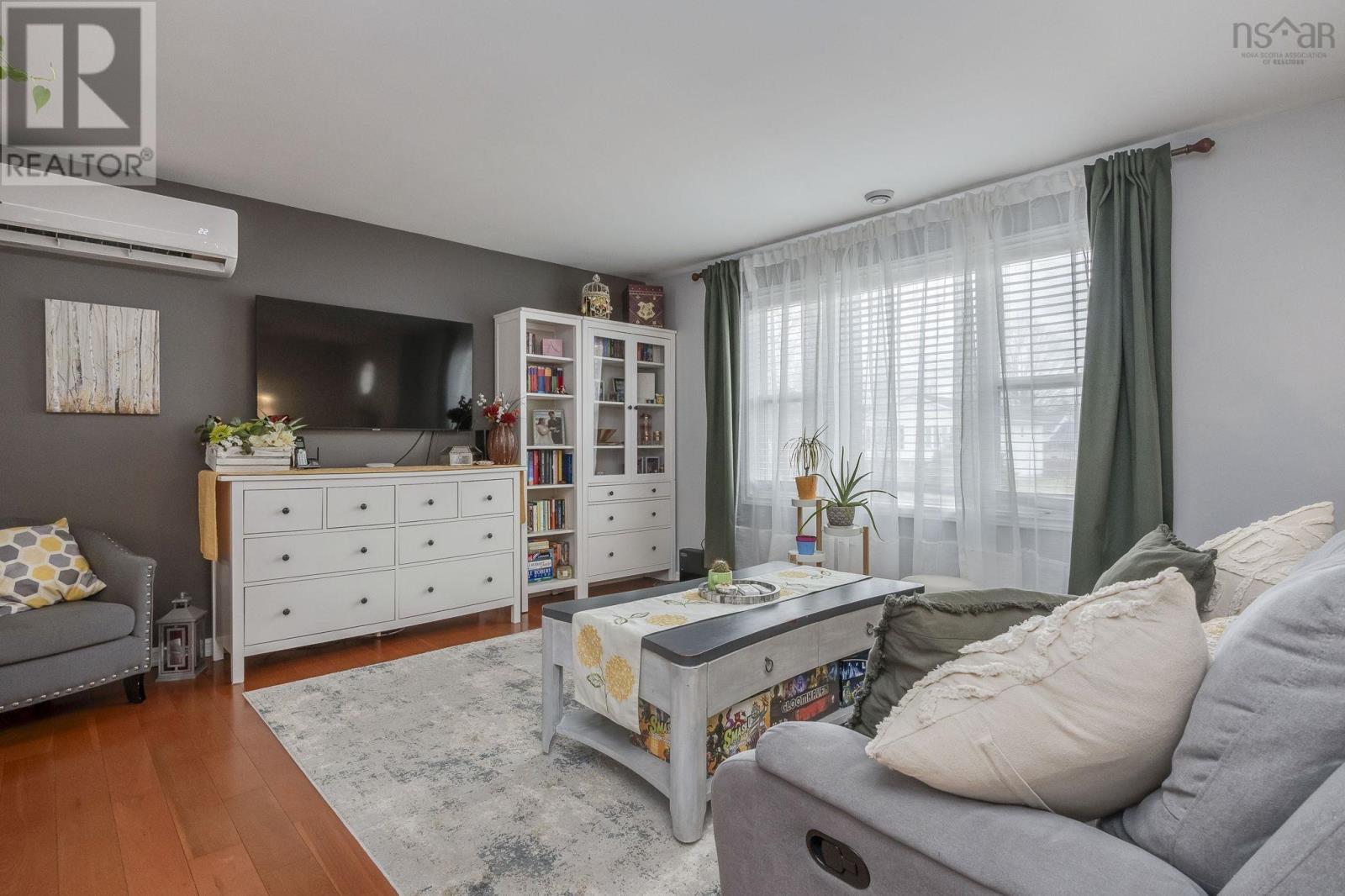 Property 5 of 43 of 612 Crystal Drive