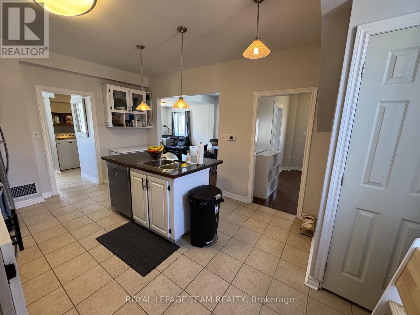 299 ELGIN STREET W - 11