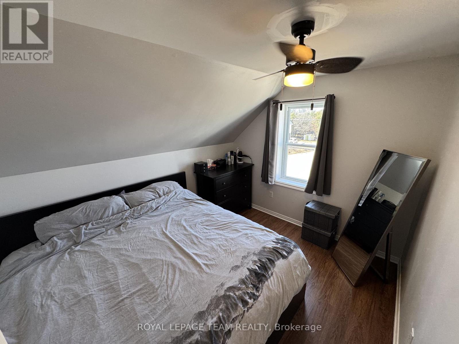 299 ELGIN STREET W - 22