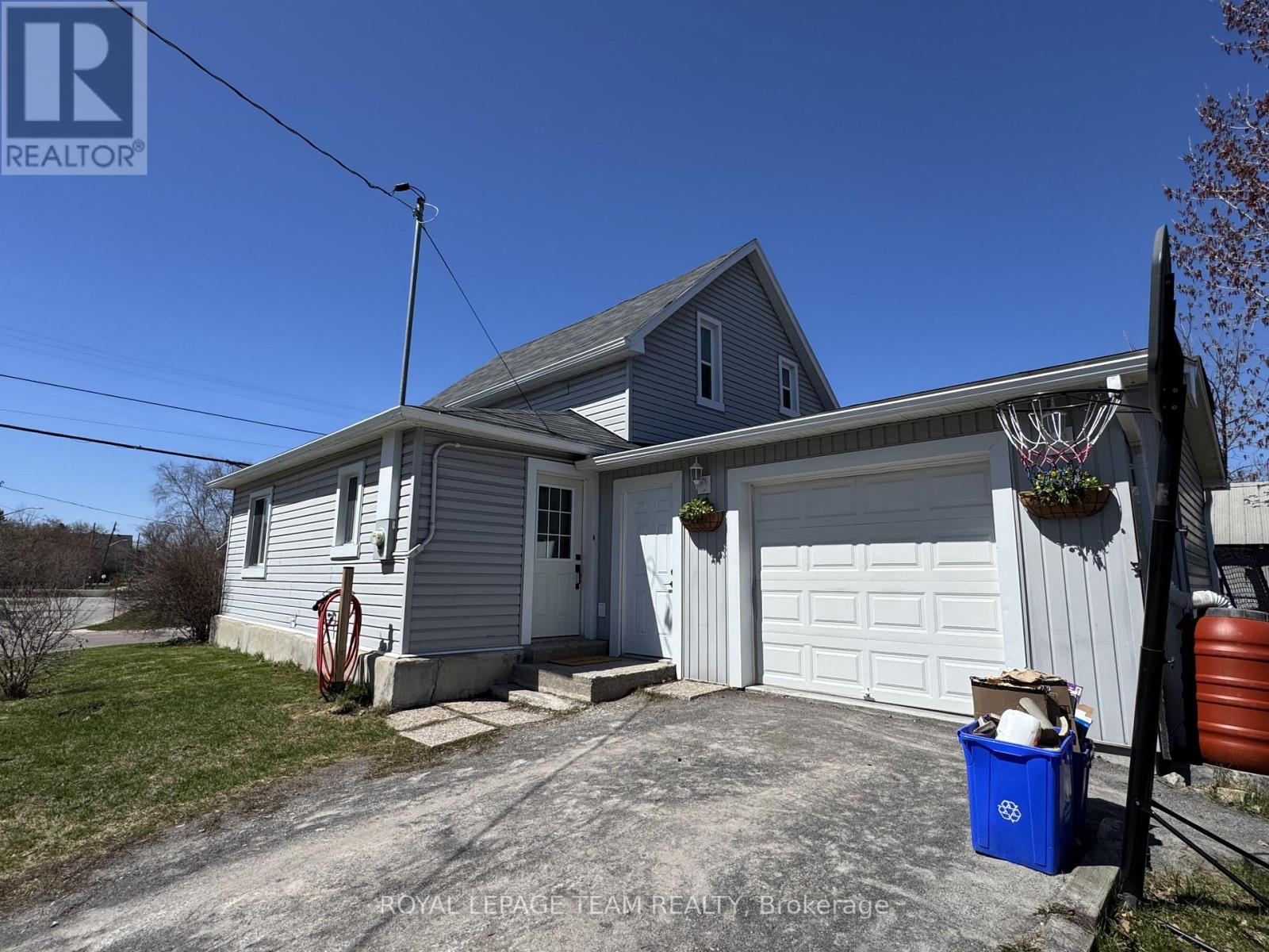 299 ELGIN STREET W - 25