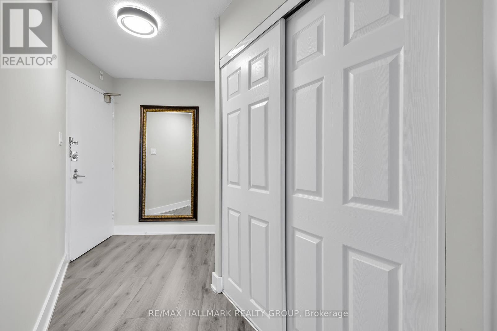 407 - 900 DYNES ROAD