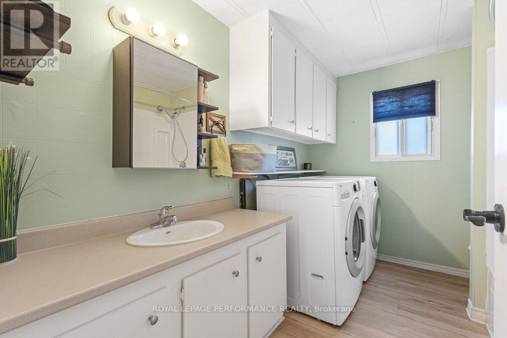 2 Bed, 1 Bath House for Sale in Ottawa – 1034 VISTA BARRETT PRIVATE, Ottawa – MLS# X13063264 - Image 18
