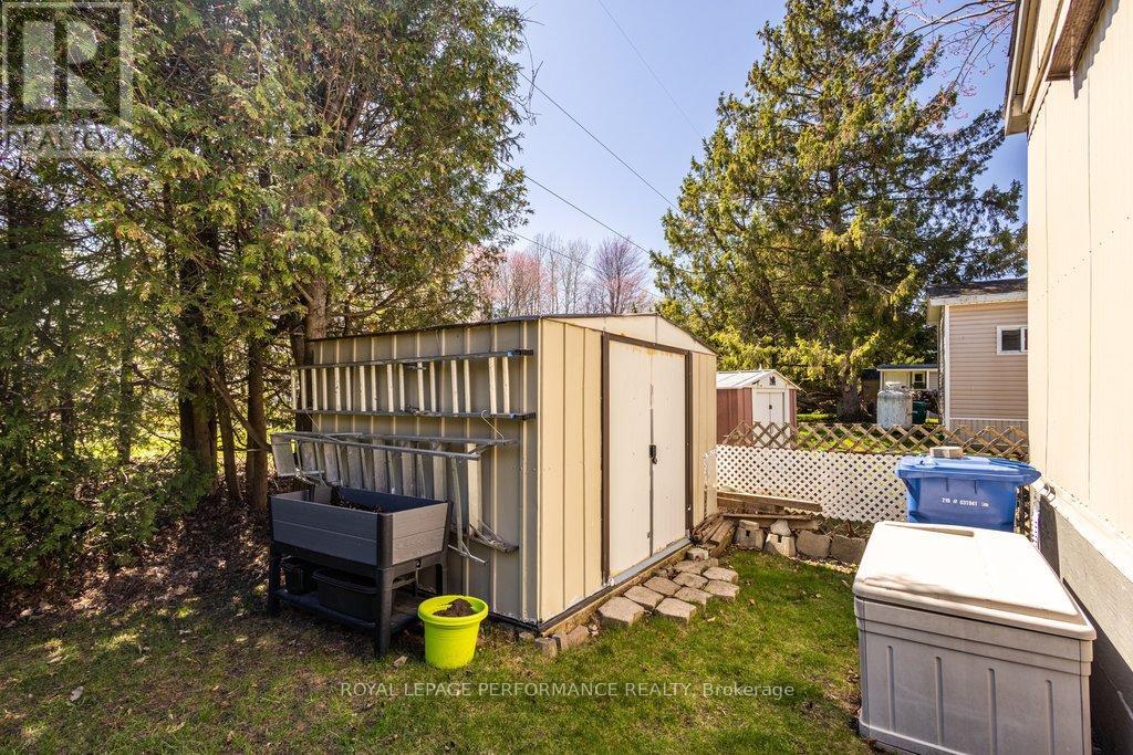 2 Bed, 1 Bath House for Sale in Ottawa – 1034 VISTA BARRETT PRIVATE, Ottawa – MLS# X13063264 - Image 43