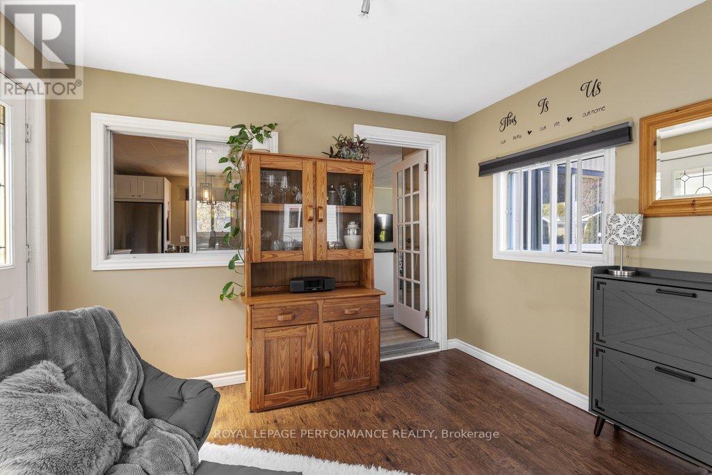 2 Bed, 1 Bath House for Sale in Ottawa – 1034 VISTA BARRETT PRIVATE, Ottawa – MLS# X13063264 - Image 7