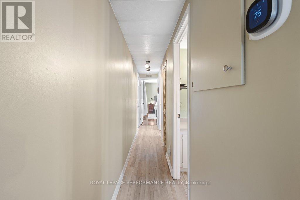 2 Bed, 1 Bath House for Sale in Ottawa – 1034 VISTA BARRETT PRIVATE, Ottawa – MLS# X13063264 - Image 9