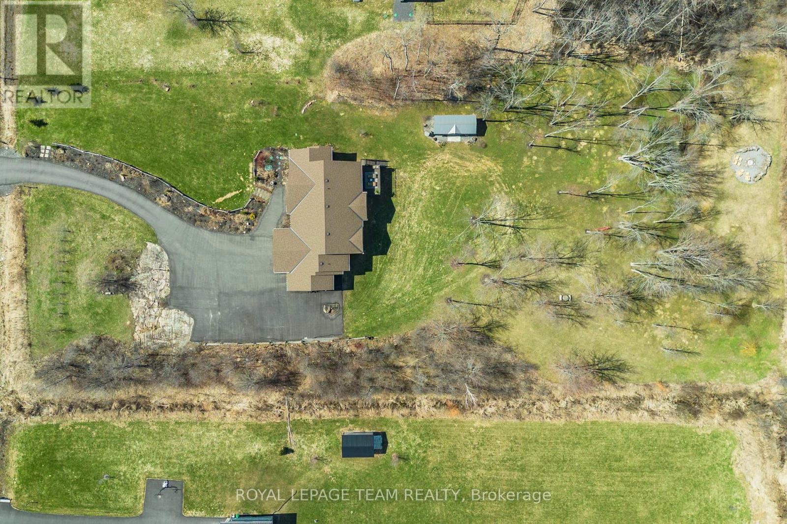 26 SYNERGY WAY - 44