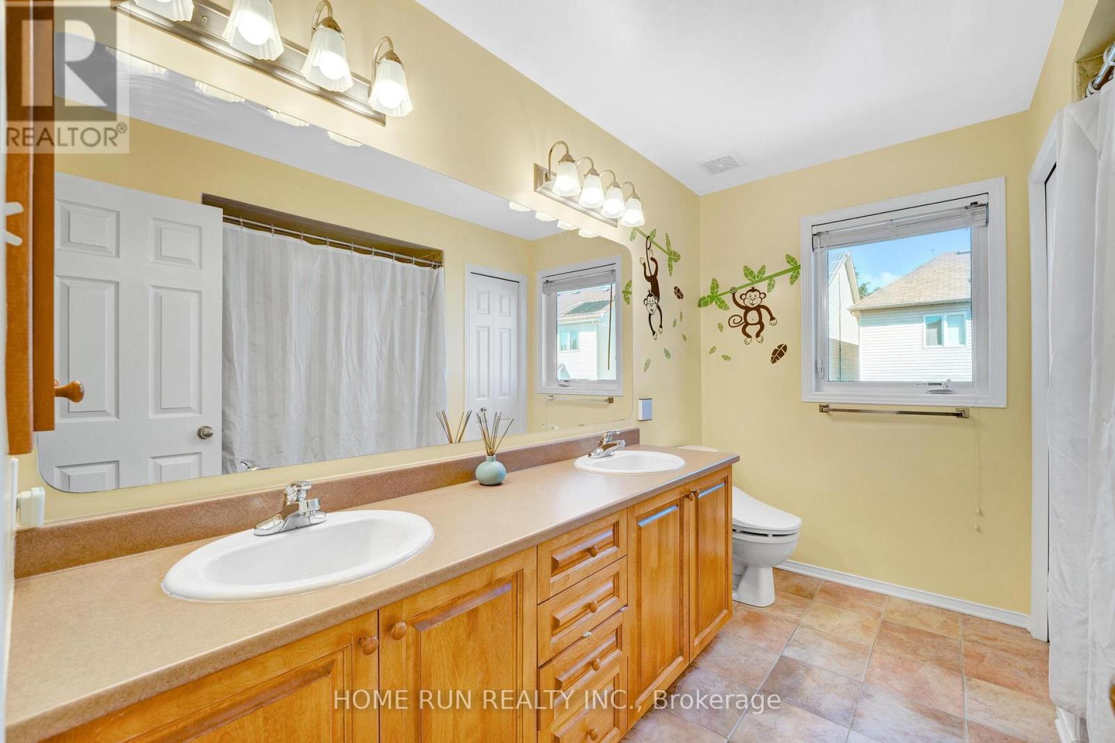 4 Bed, 3 Bath House for Rent in Ottawa – 1157 ELMLEA DRIVE, Ottawa – MLS# X13063328 - Image 22