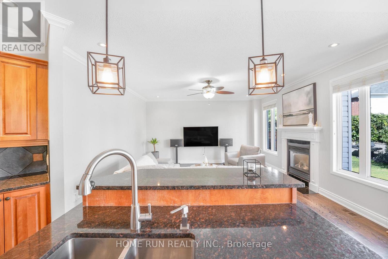 4 Bed, 3 Bath House for Rent in Ottawa – 1157 ELMLEA DRIVE, Ottawa – MLS# X13063328 - Image 9