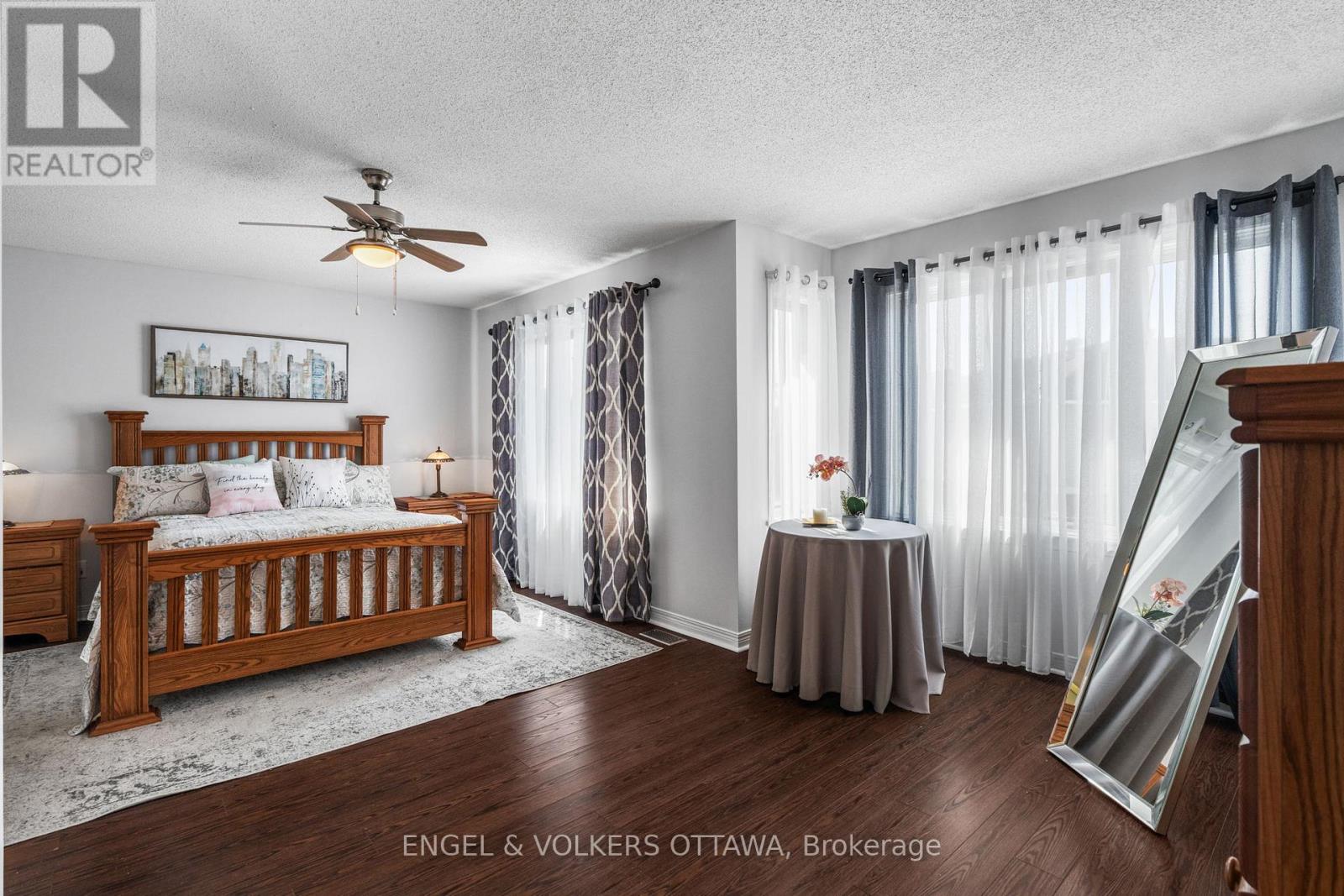 17 HUNTERSWOOD CRESCENT — photo 23