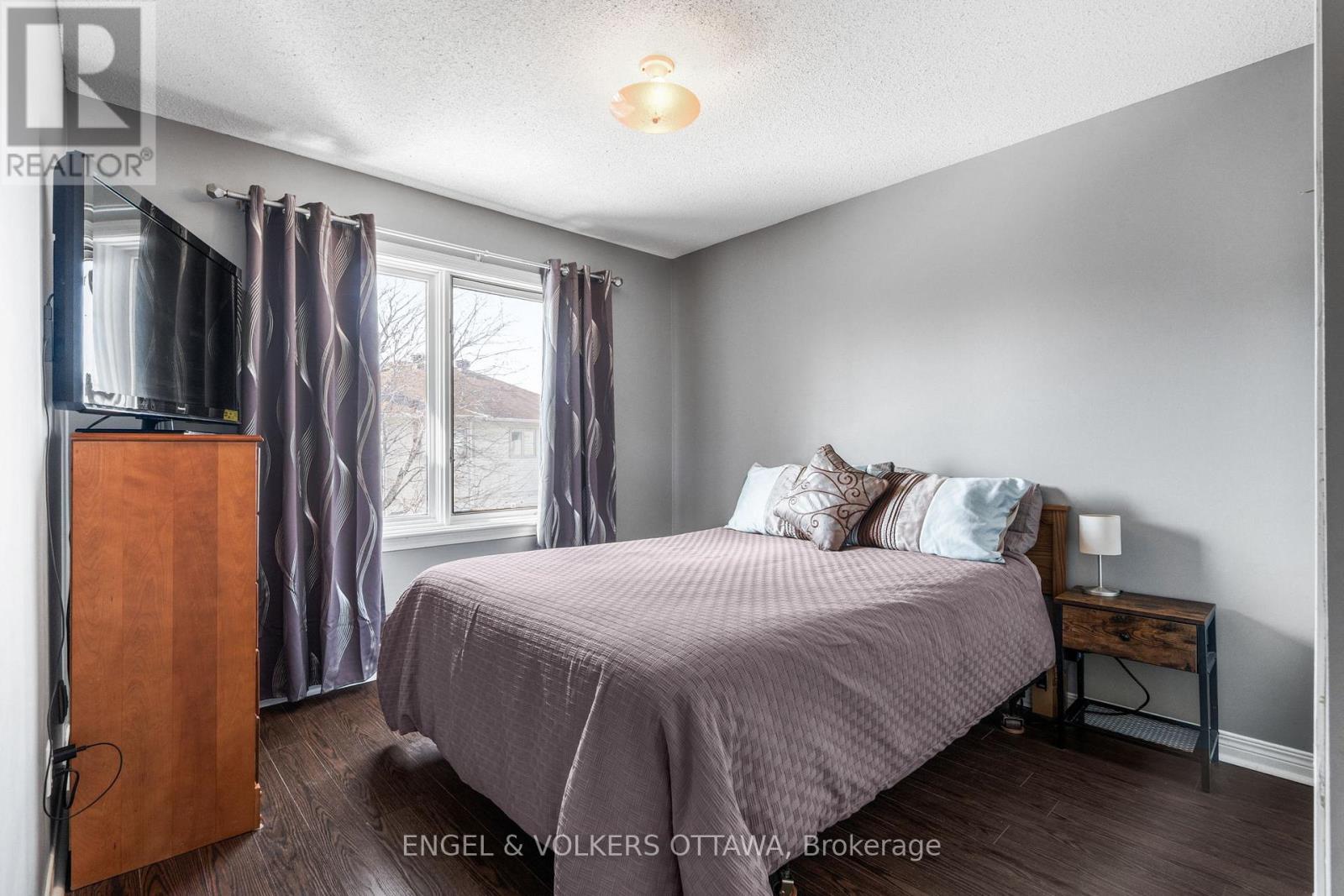 17 HUNTERSWOOD CRESCENT — photo 28