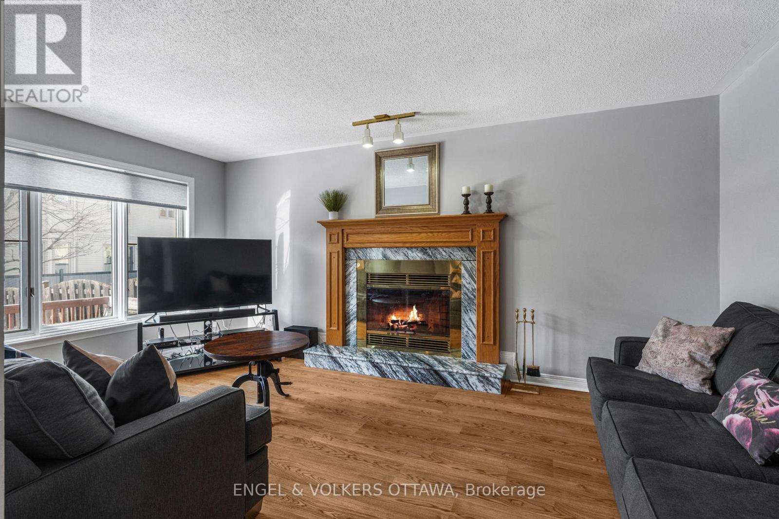17 HUNTERSWOOD CRESCENT — photo 7