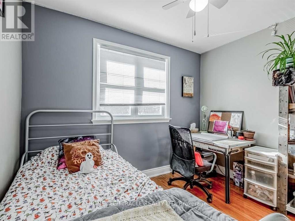 276 ELMHURST DRIVE - 17