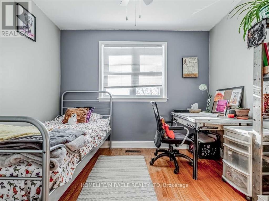 276 ELMHURST DRIVE - 16