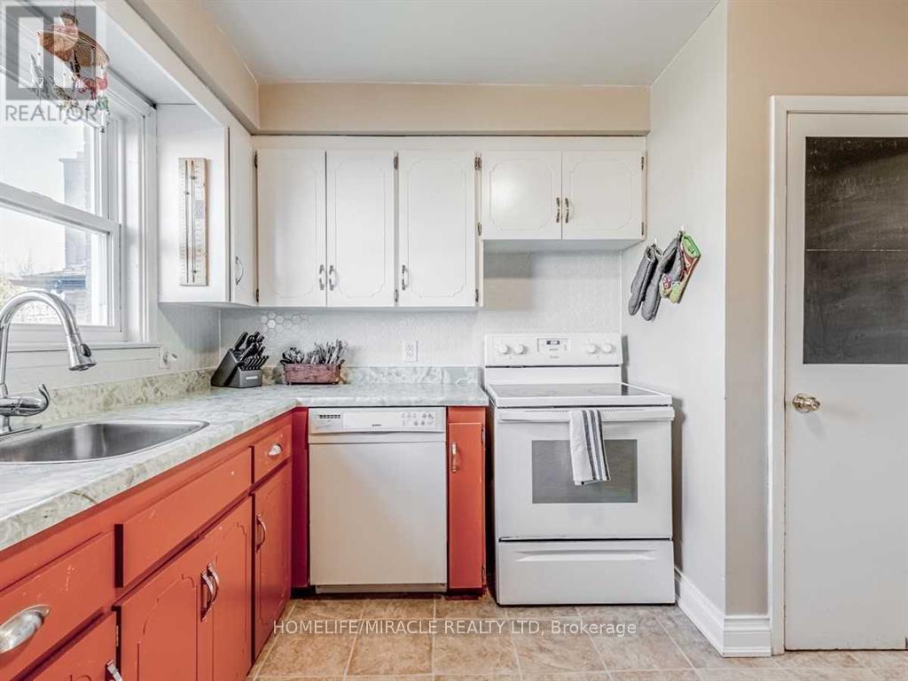276 ELMHURST DRIVE - 10