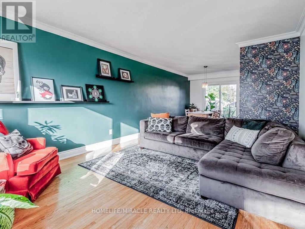 276 ELMHURST DRIVE - 8