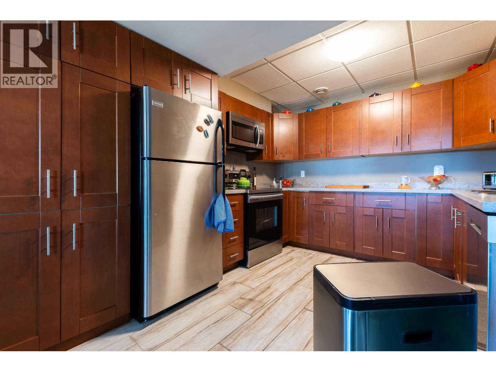 7688 EASTVIEW STREET - 28