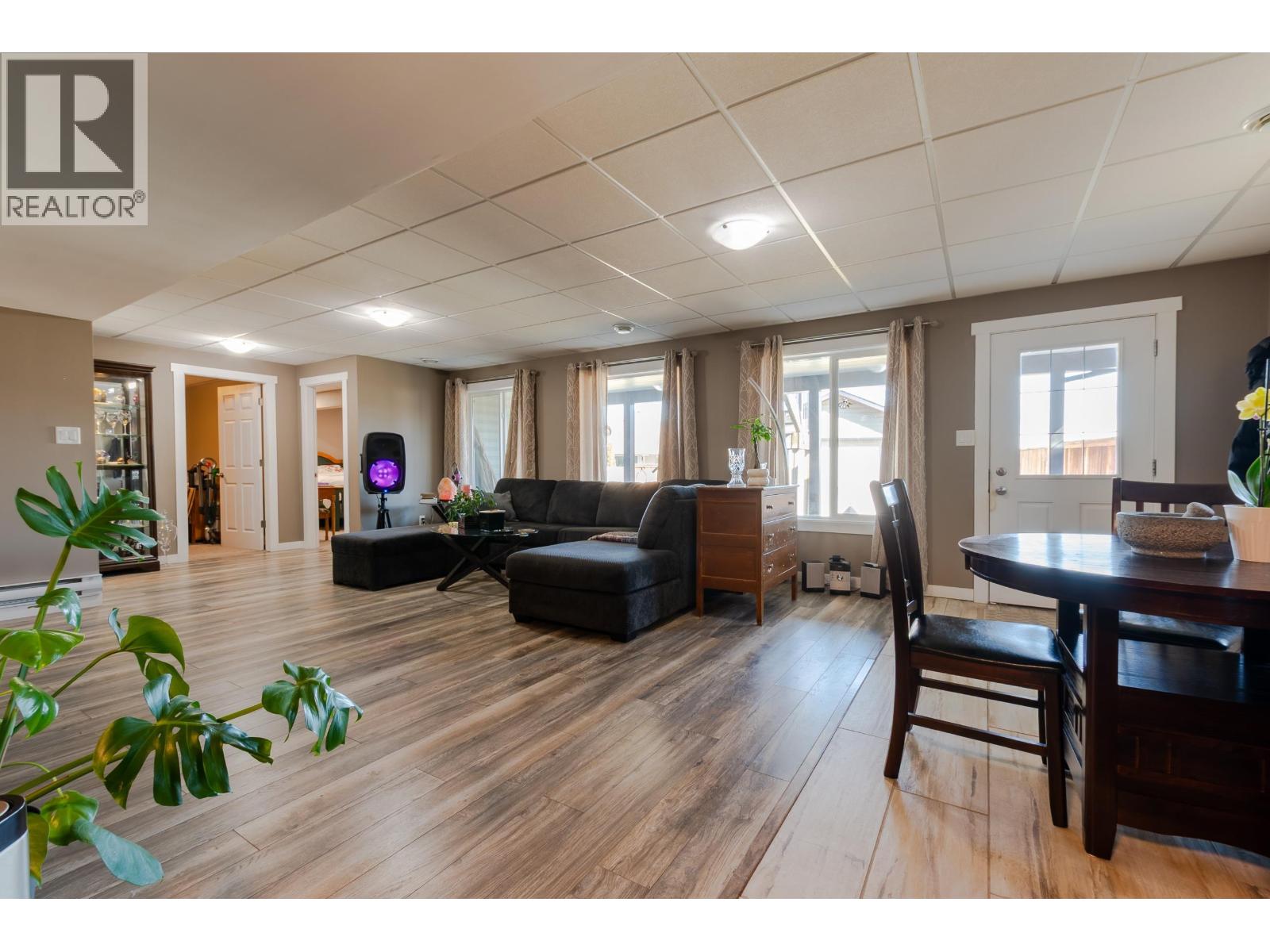 7688 EASTVIEW STREET - 31