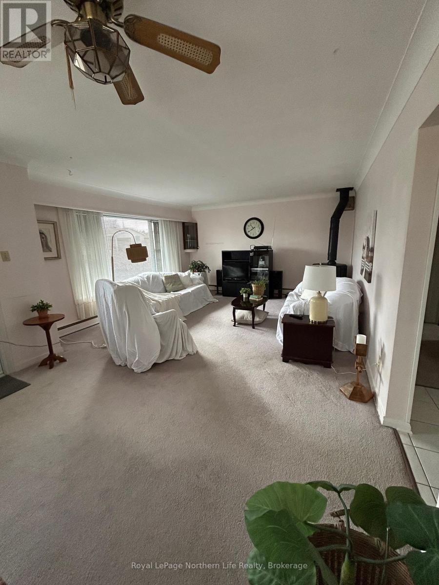 446 PRINCESS STREET W - Image 3