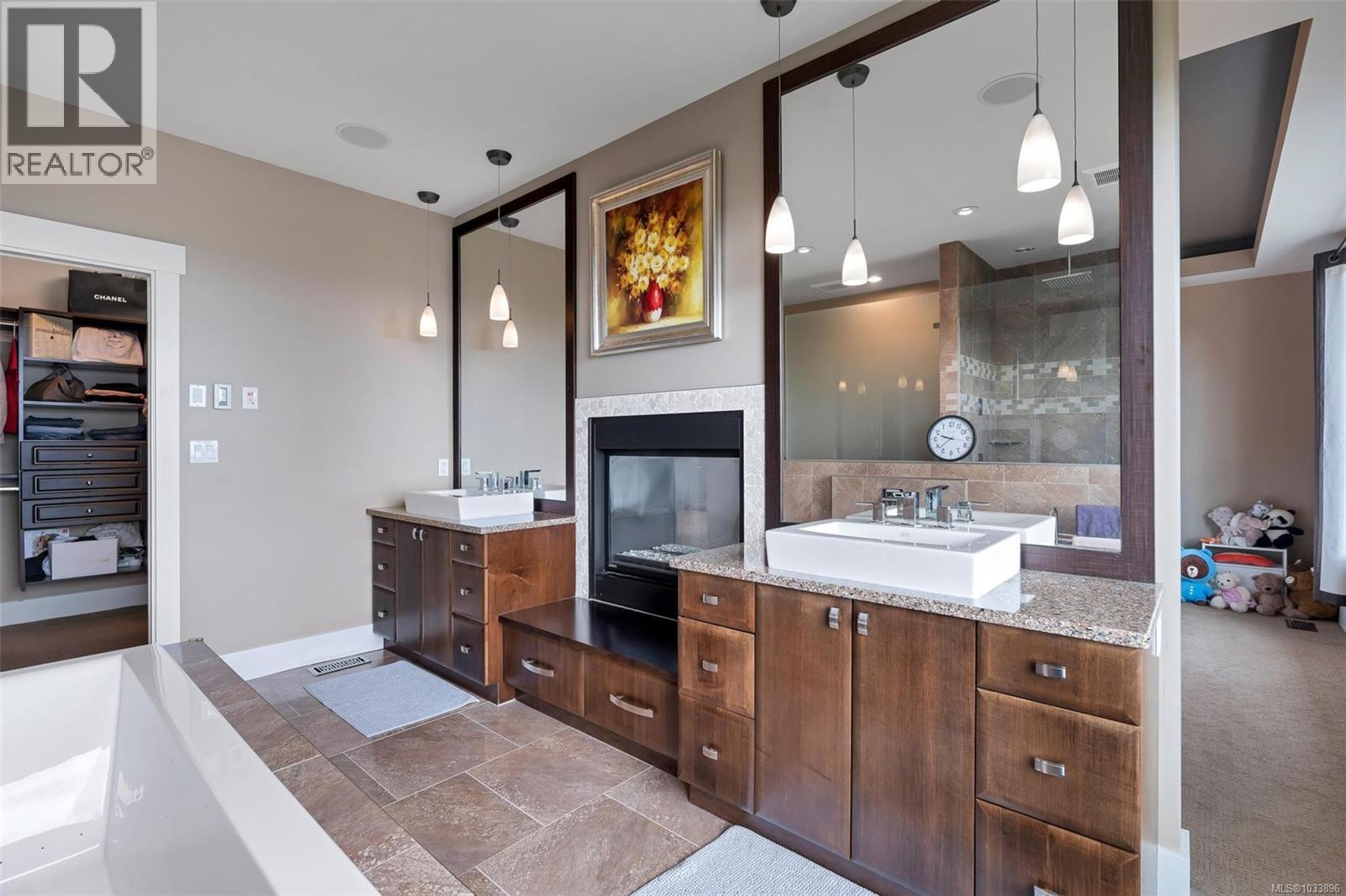2607 Ruby Crt - 32