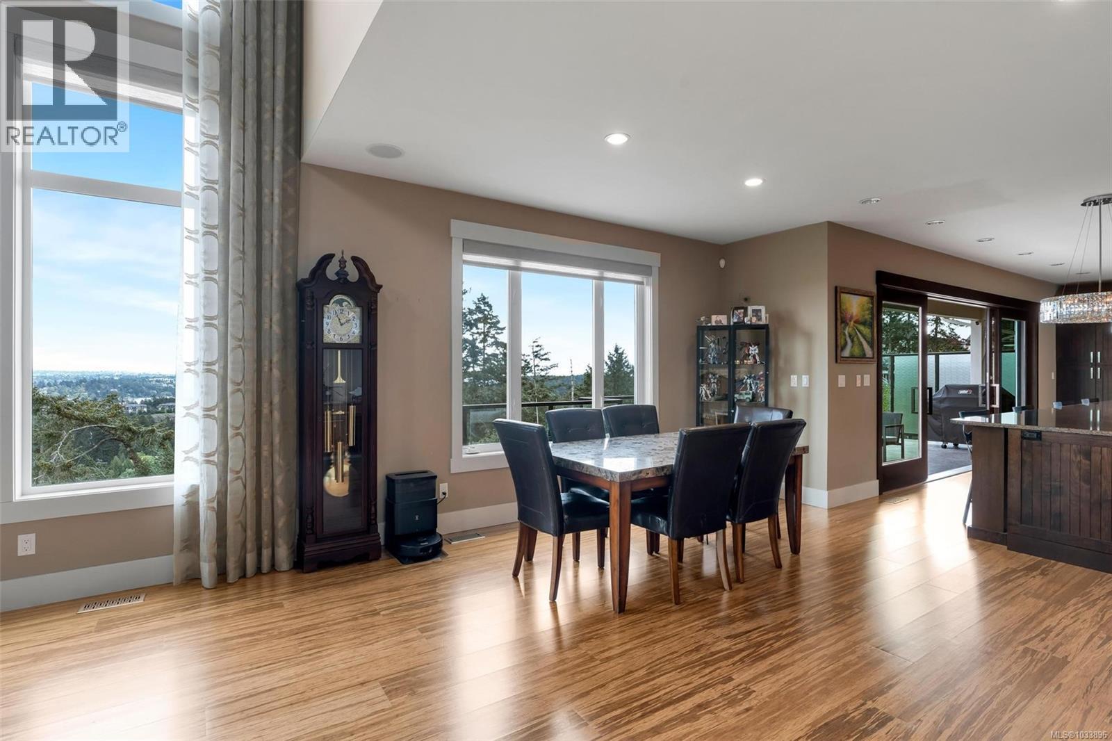 2607 Ruby Crt - 8