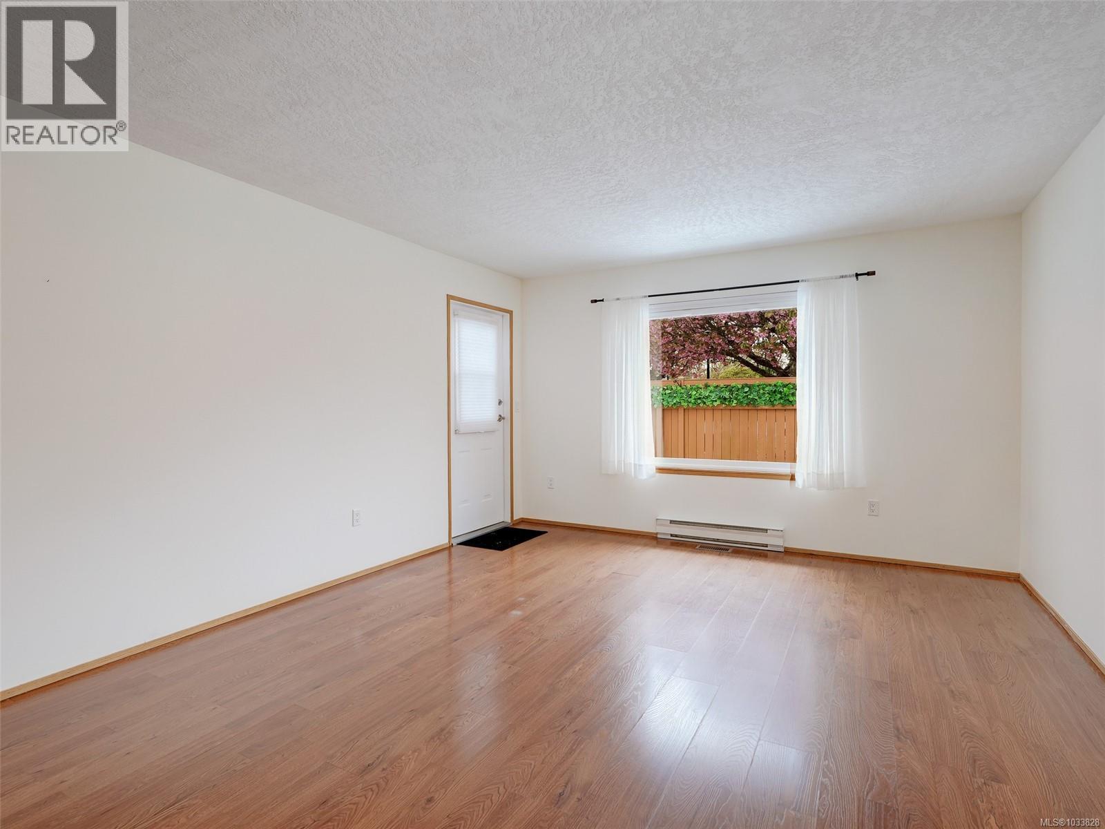 14 4125 Interurban Road, Saanich