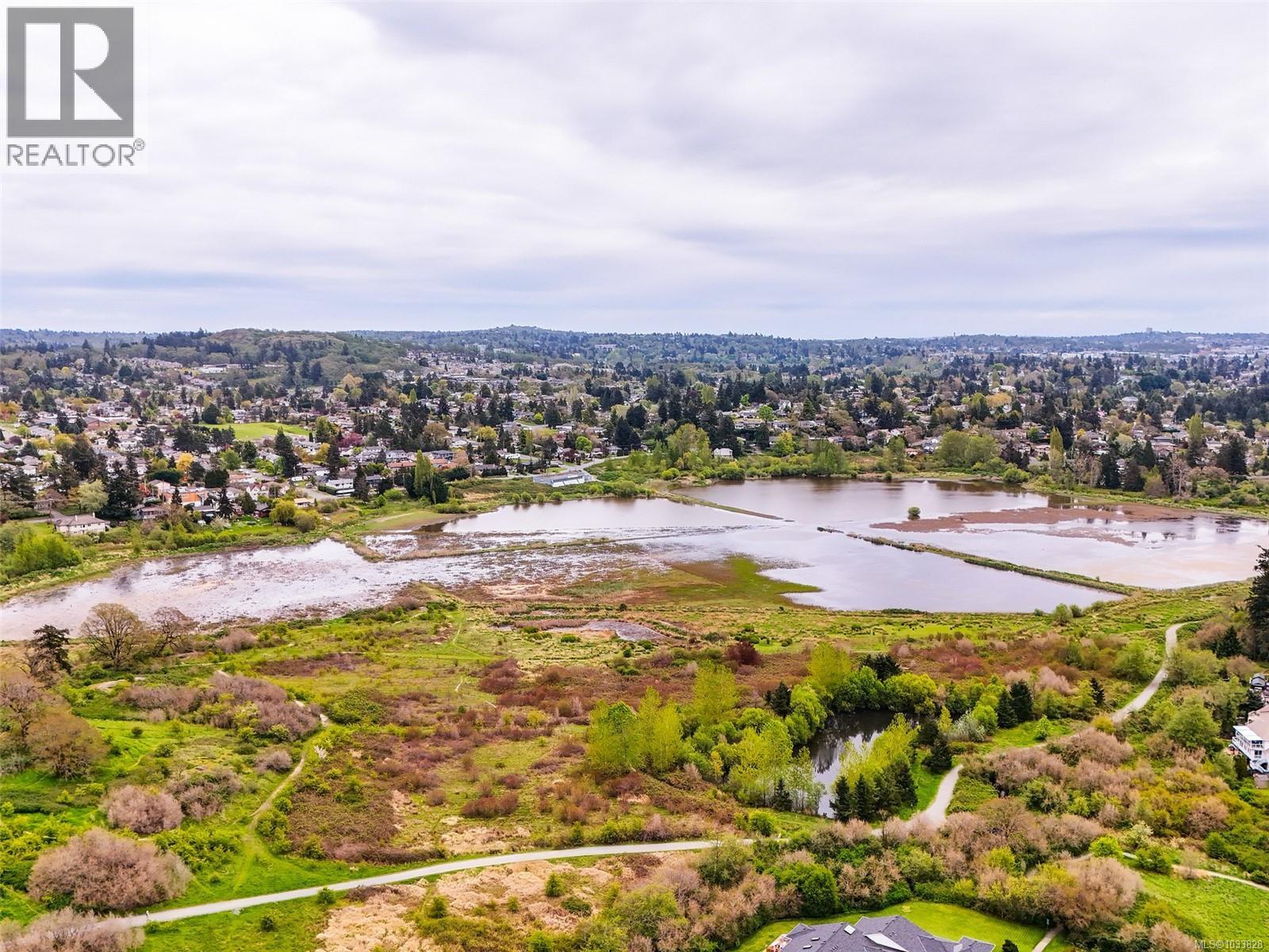 14 4125 Interurban Road, Saanich