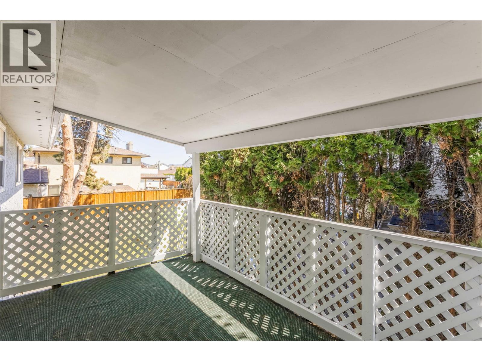  2615 GRENFELL Road, Kelowna