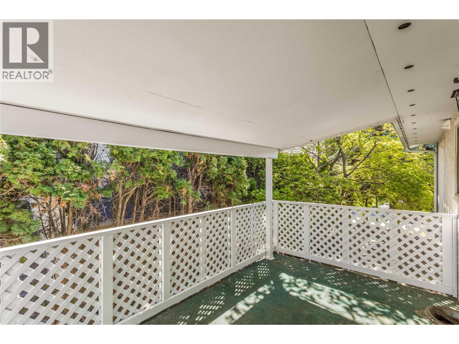  2615 GRENFELL Road, Kelowna