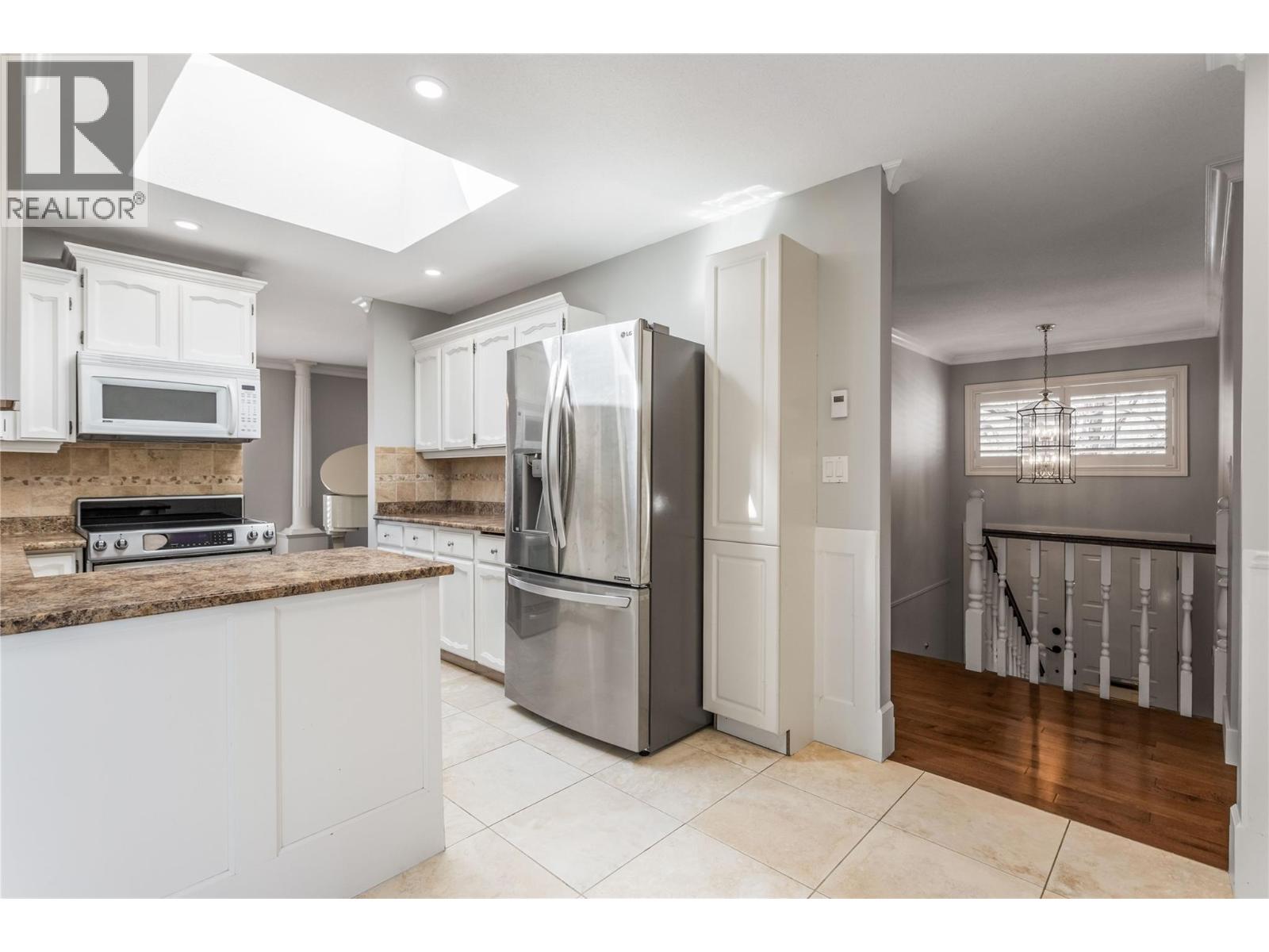  2615 GRENFELL Road, Kelowna