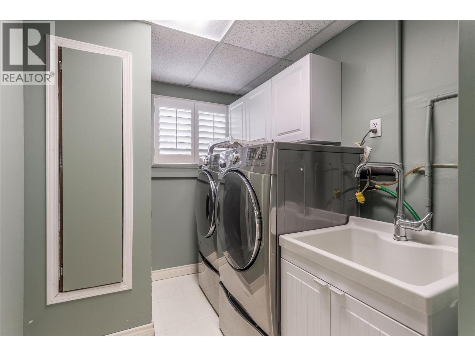  2615 GRENFELL Road, Kelowna