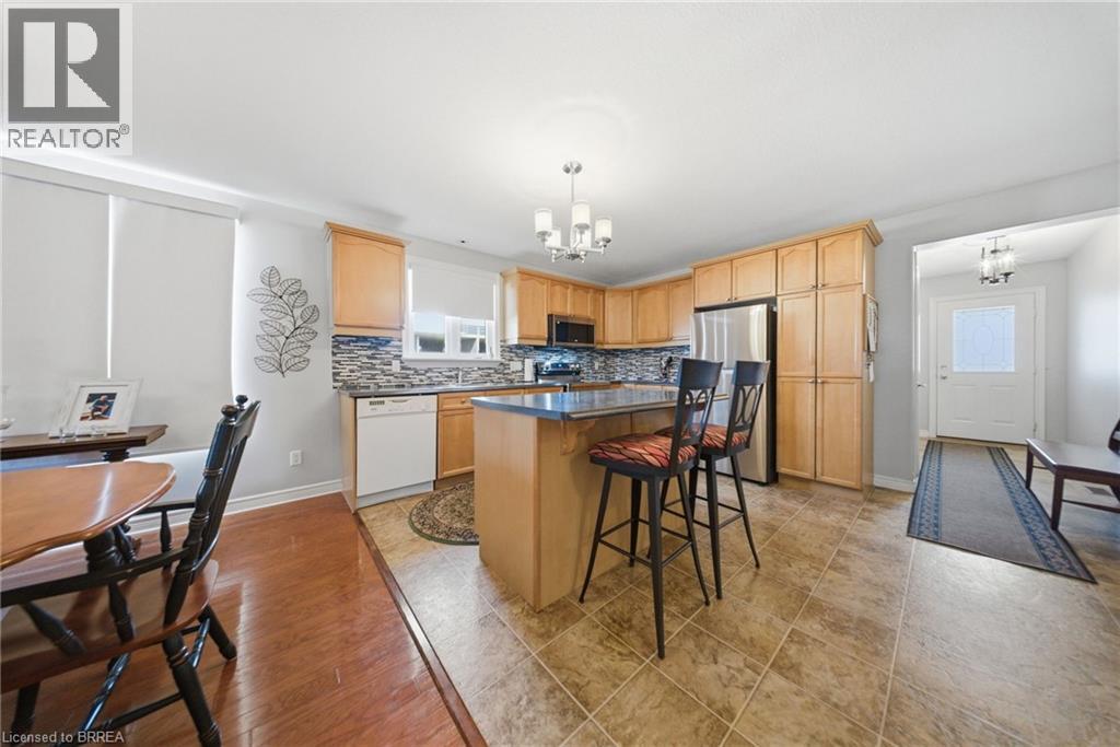385 PARK Road N Unit# 1, Brantford, Ontario, N3R0A1 — Photo 4