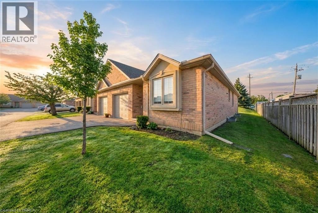 385 PARK Road N Unit# 1, Brantford, Ontario, N3R0A1 — Photo 2