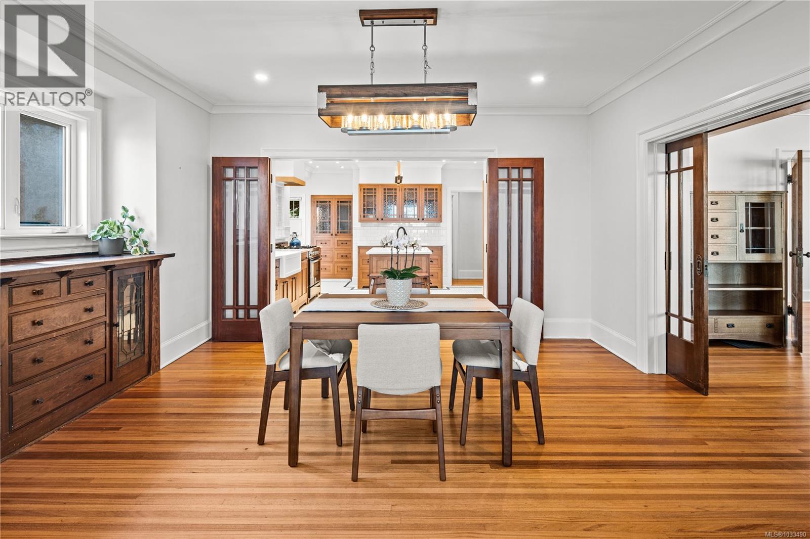 2170 Esplanade - 16