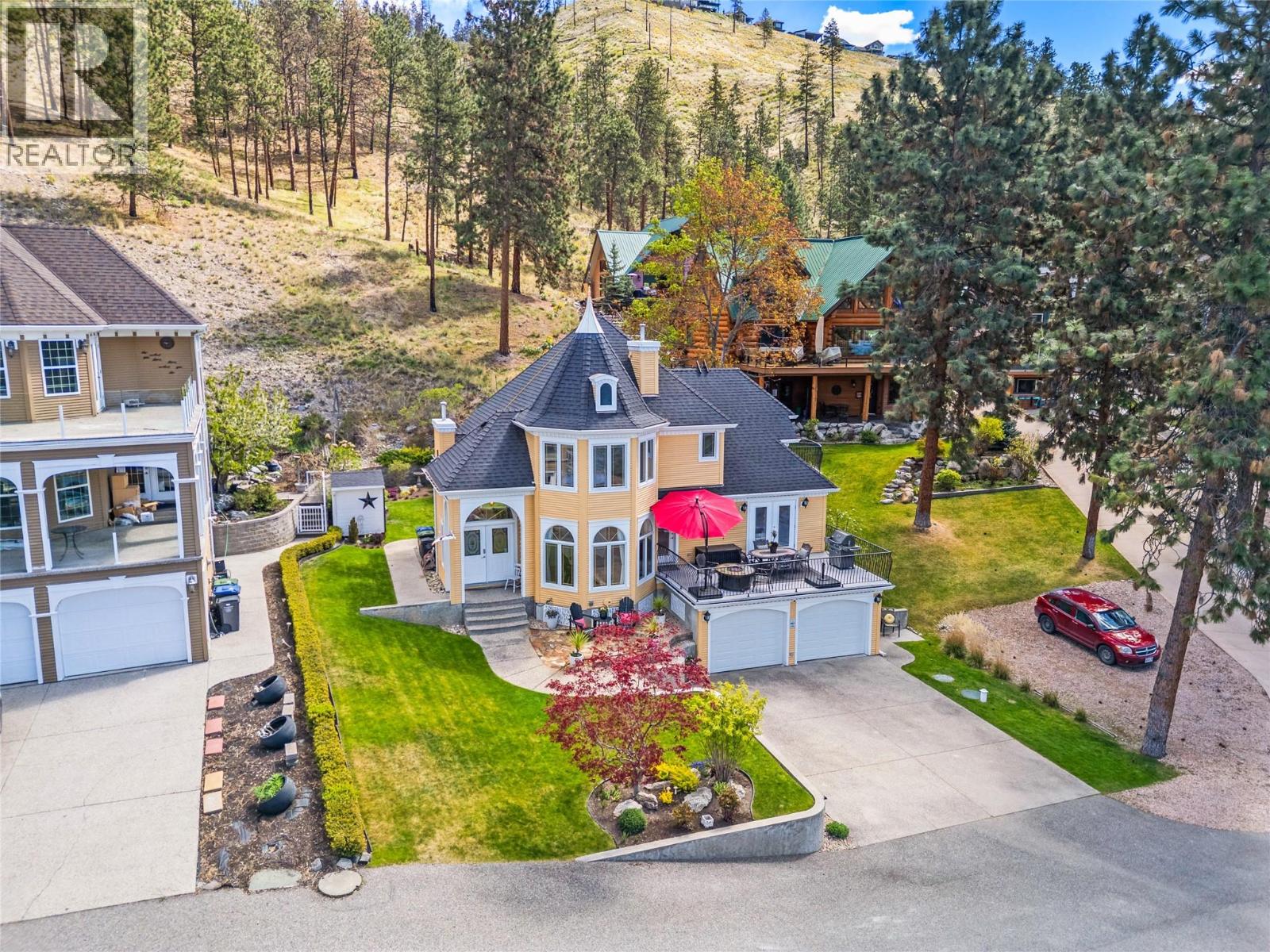  10563 Okanagan Centre Road West, Lake Country