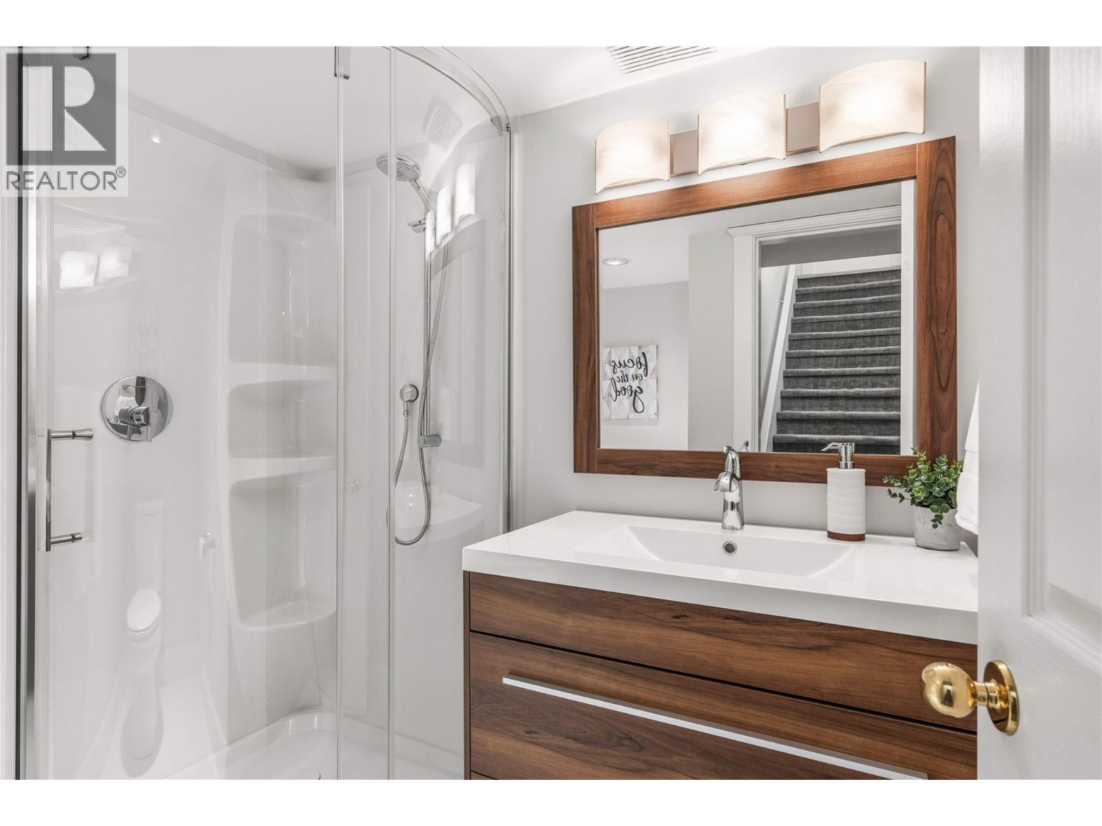  10563 Okanagan Centre Road West, Lake Country