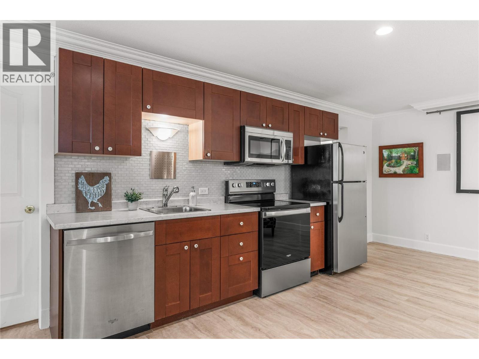  10563 Okanagan Centre Road West, Lake Country