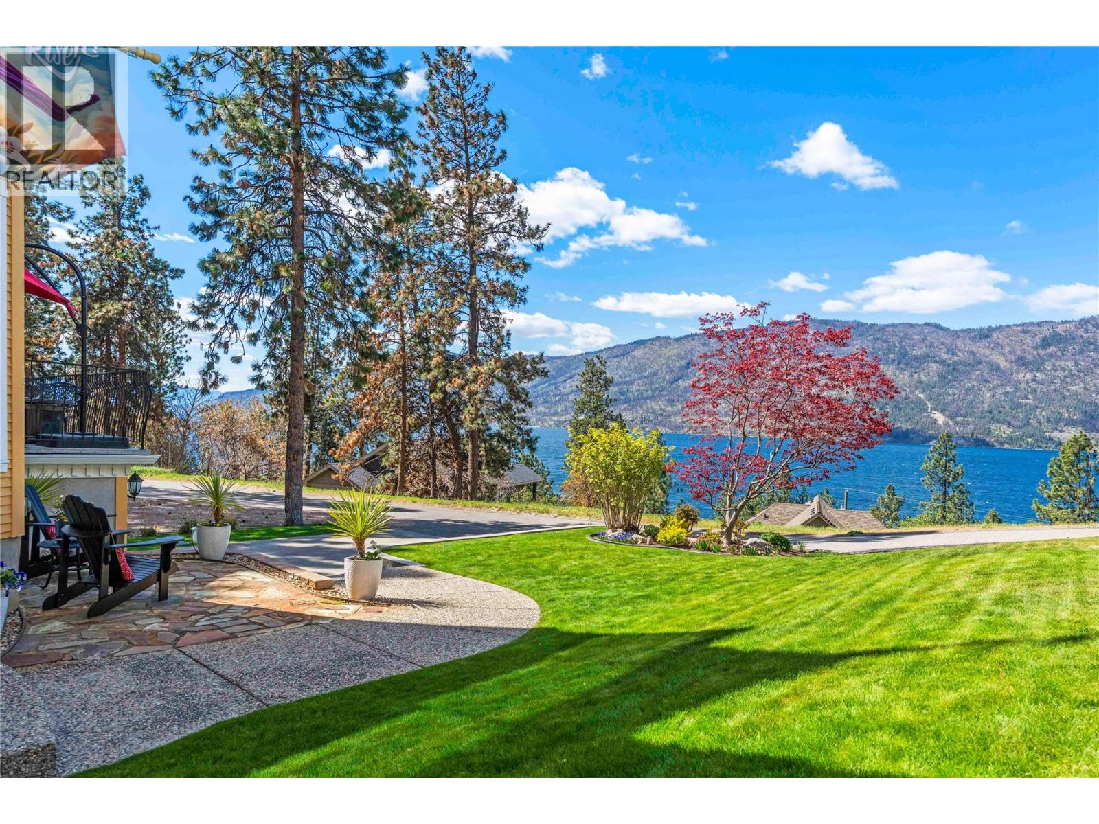  10563 Okanagan Centre Road West, Lake Country
